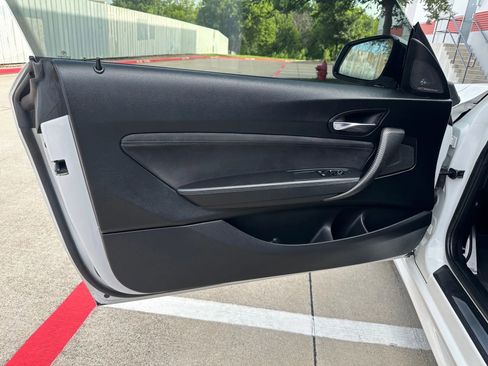 Used 2017 BMW M2 image 15