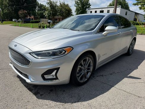 Used 2019 Ford Fusion Titanium FWD image 7