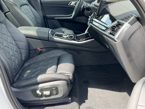 Used 2025 BMW X5 xDrive40i w/ Executive Package AWD/4WD image 34