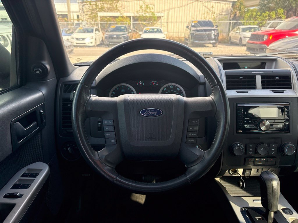 Used 2011 Ford Escape XLT w/ 203A Rapid Spec Order Code FWD image 22