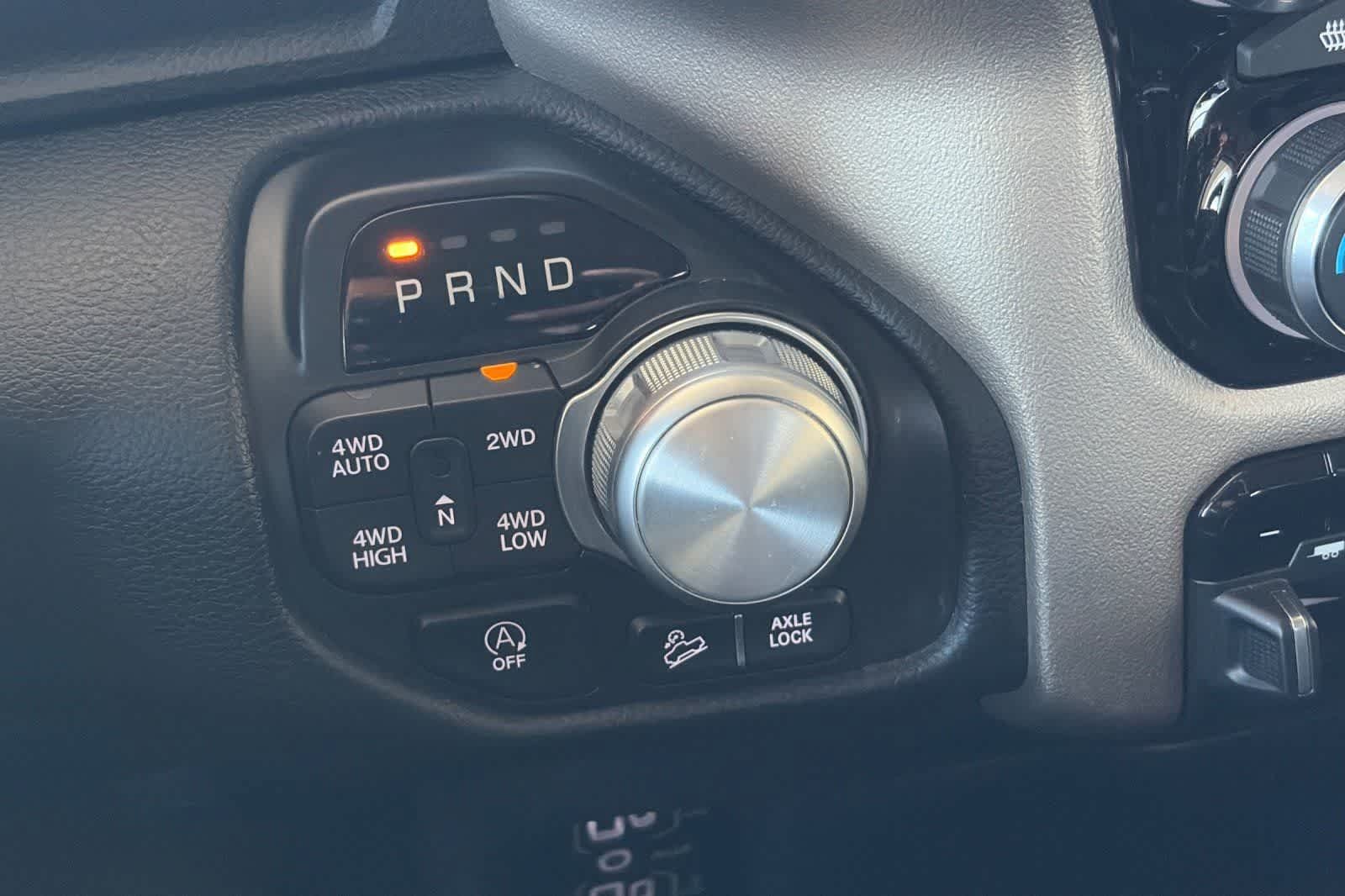 Used 2019 RAM 1500 Laramie AWD/4WD image 22