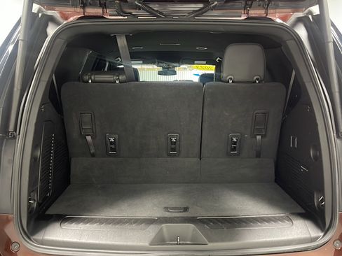 Used 2023 Chevrolet Tahoe LT AWD/4WD image 18