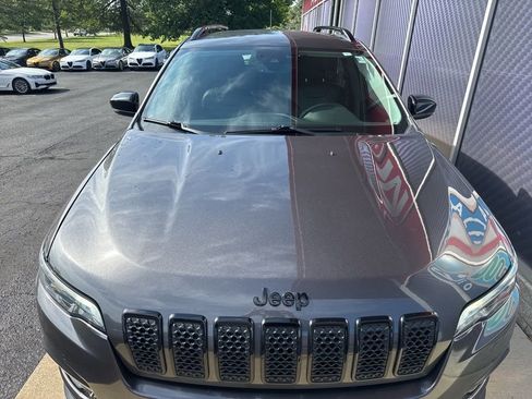 Used 2023 Jeep Cherokee Altitude Lux image 8