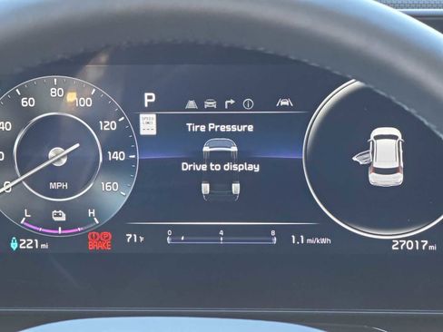 Used 2023 Kia Niro Wave image 23