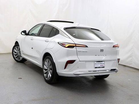 New 2026 Buick Envista Avenir image 8