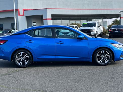 Used 2022 Nissan Sentra SV image 6