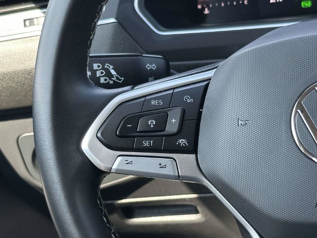 Used 2023 Volkswagen Tiguan SE FWD image 24