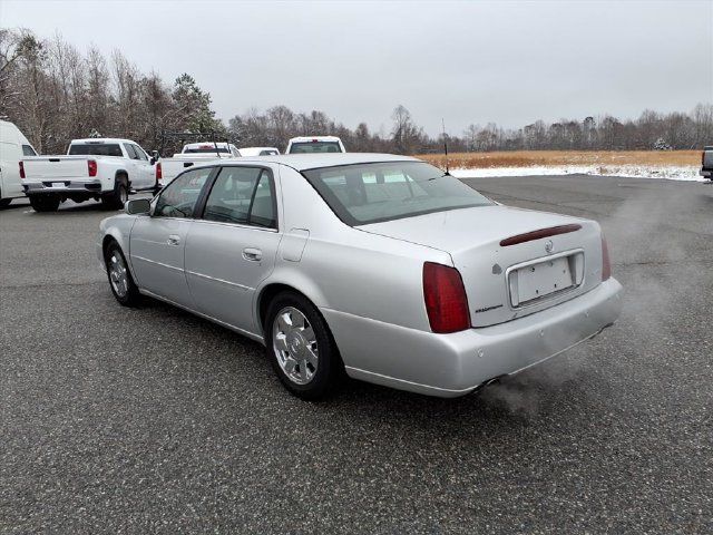 Used 2002 Cadillac De Ville DTS w/ Premium Equipment Pkg FWD image 5