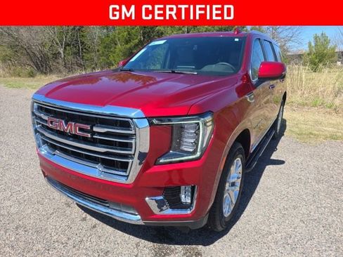 Certified 2024 GMC Yukon SLT w/ SLT Luxury Package image 1