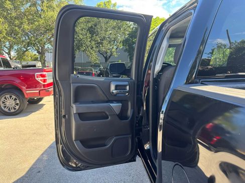 Used 2018 Chevrolet Silverado 1500 LT image 17