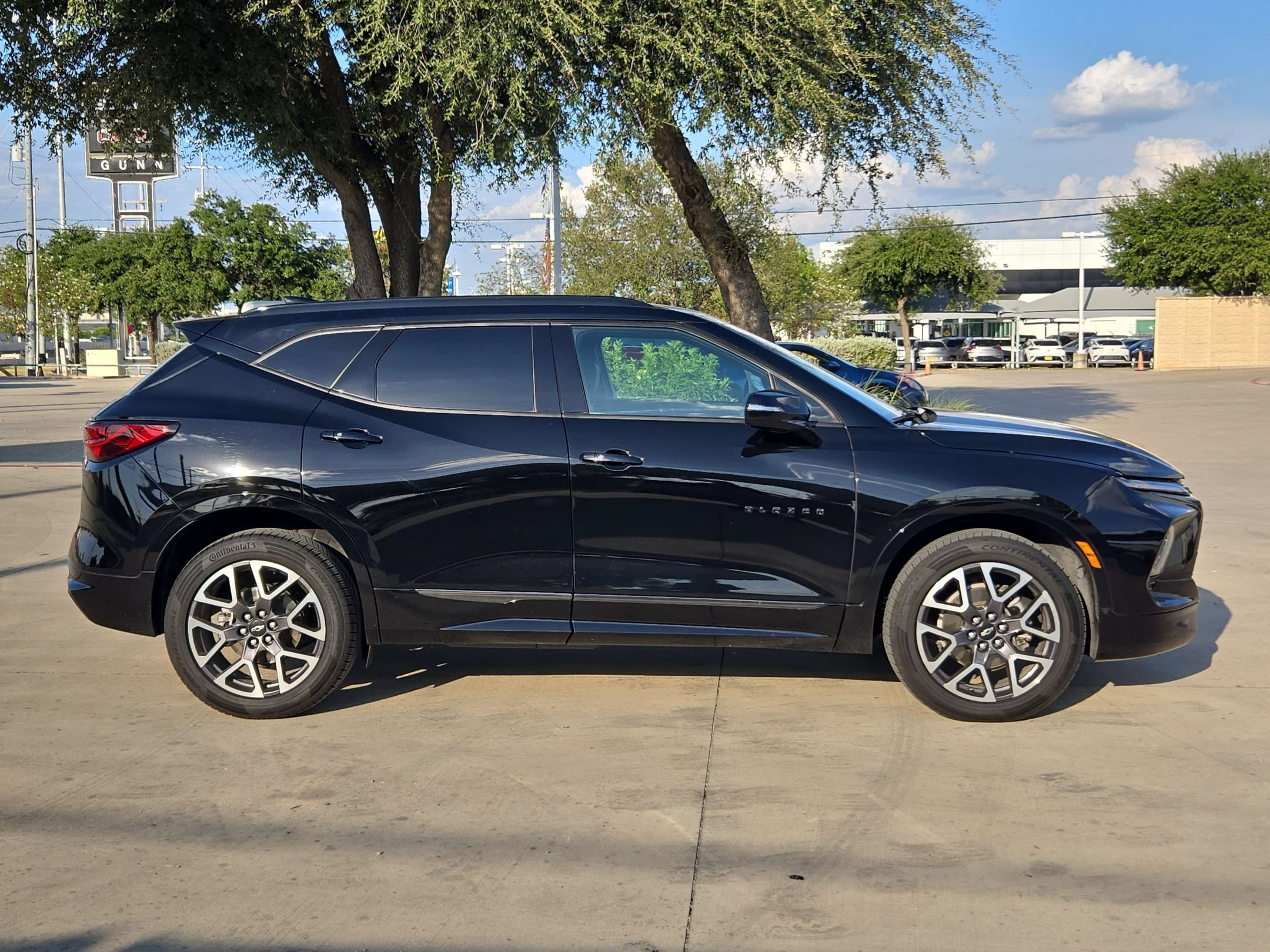 Certified 2023 Chevrolet Blazer RS FWD image 2