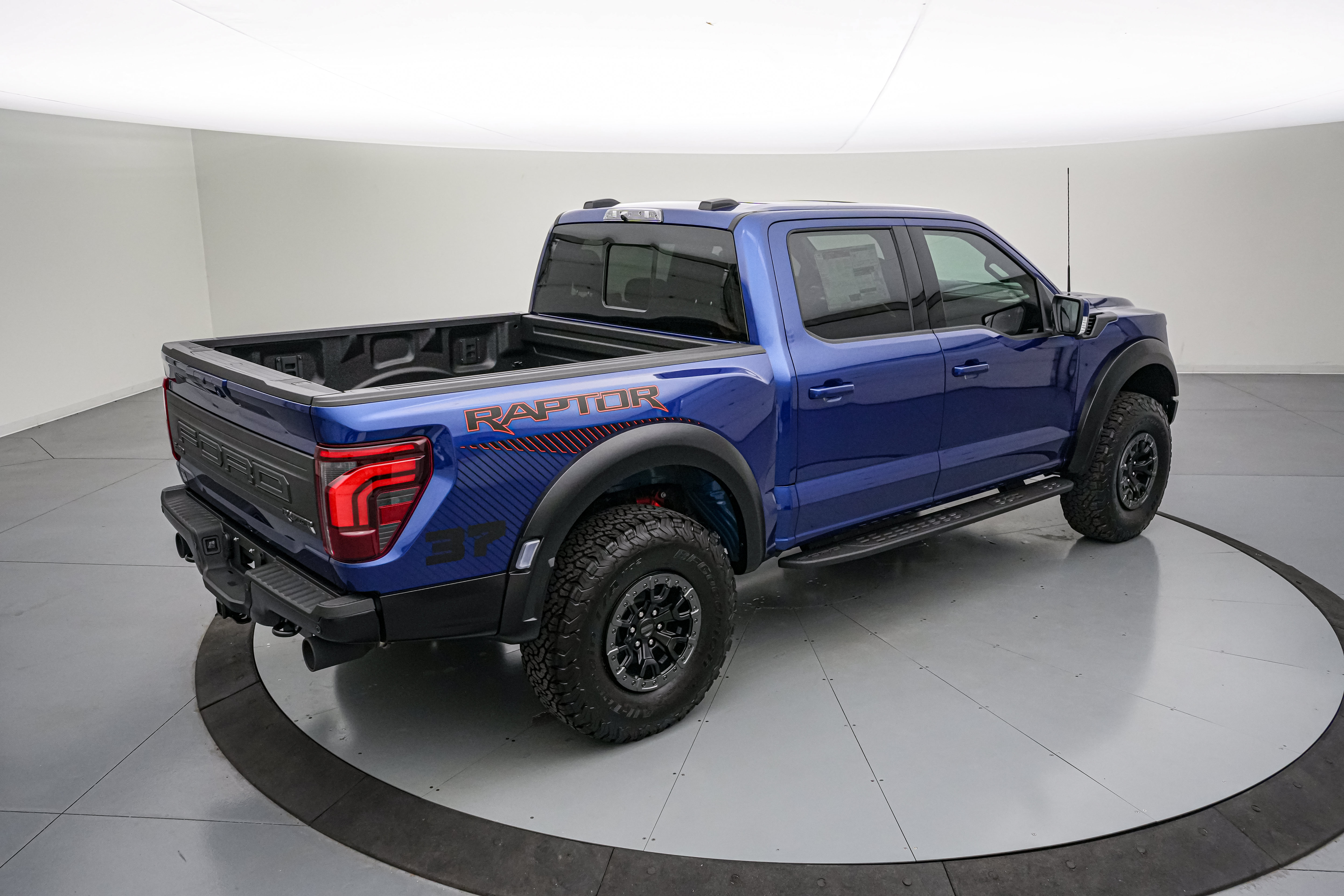 New 2026 Ford F150 Raptor AWD/4WD image 4