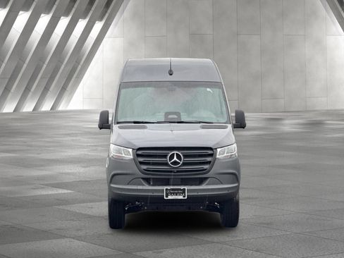 Used 2026 Mercedes-Benz Sprinter 2500 image 9