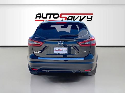 Used 2022 Nissan Rogue Sport SL w/ Premium Package FWD image 6