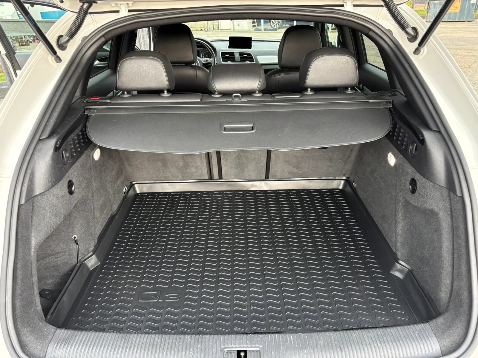 Used 2017 Audi Q3 2.0T Premium w/ Convenience Package FWD image 11