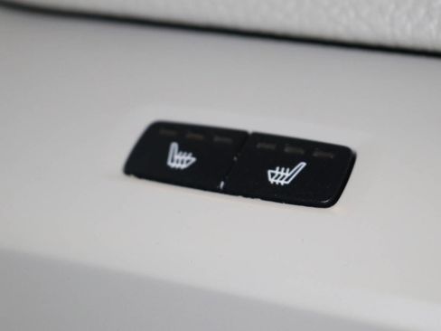 Used 2019 Volvo XC60 T5 Momentum w/ Premium Package image 60