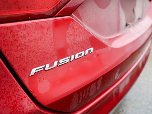 Used 2015 Ford Fusion Titanium image 13