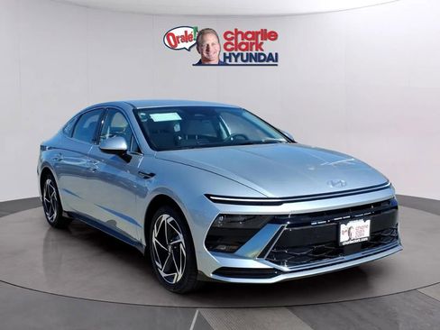 New 2026 Hyundai Sonata SEL FWD image 7