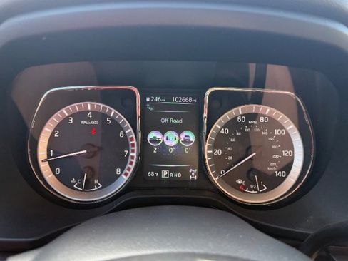 Used 2017 Nissan Titan Platinum Reserve image 6