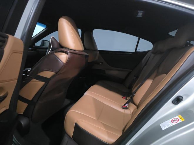 Used 2019 Lexus ES 350 w/ Premium Package FWD image 13