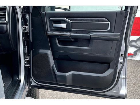 Used 2024 RAM 2500 Big Horn image 20