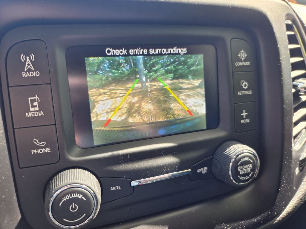Used 2018 Jeep Compass Sport w/ Cold Weather Group AWD/4WD image 22