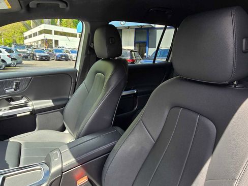 Used 2024 Mercedes-Benz EQB 250+ image 21