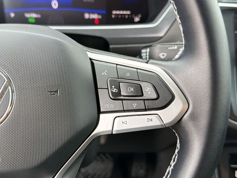 Used 2023 Volkswagen Tiguan SE FWD image 23