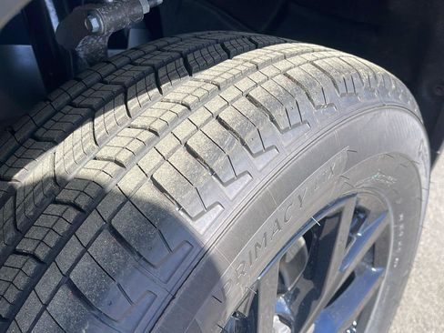 New 2026 Jeep Grand Cherokee Altitude AWD/4WD image 10