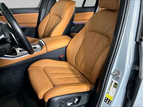 Used 2024 BMW X5 M60i AWD/4WD image 19