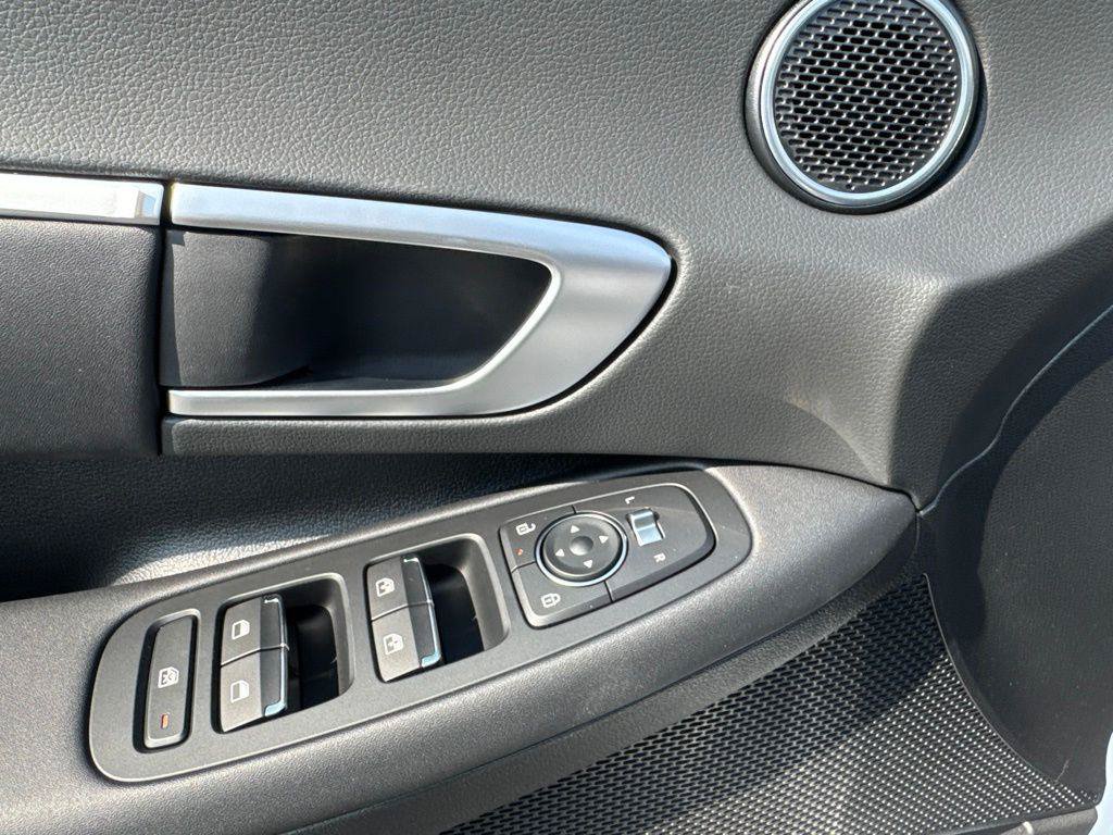New 2026 Hyundai Sonata SEL FWD image 9