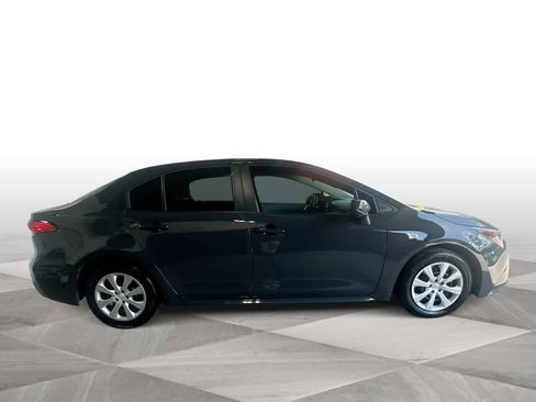 Used 2025 Toyota Corolla LE FWD image 9