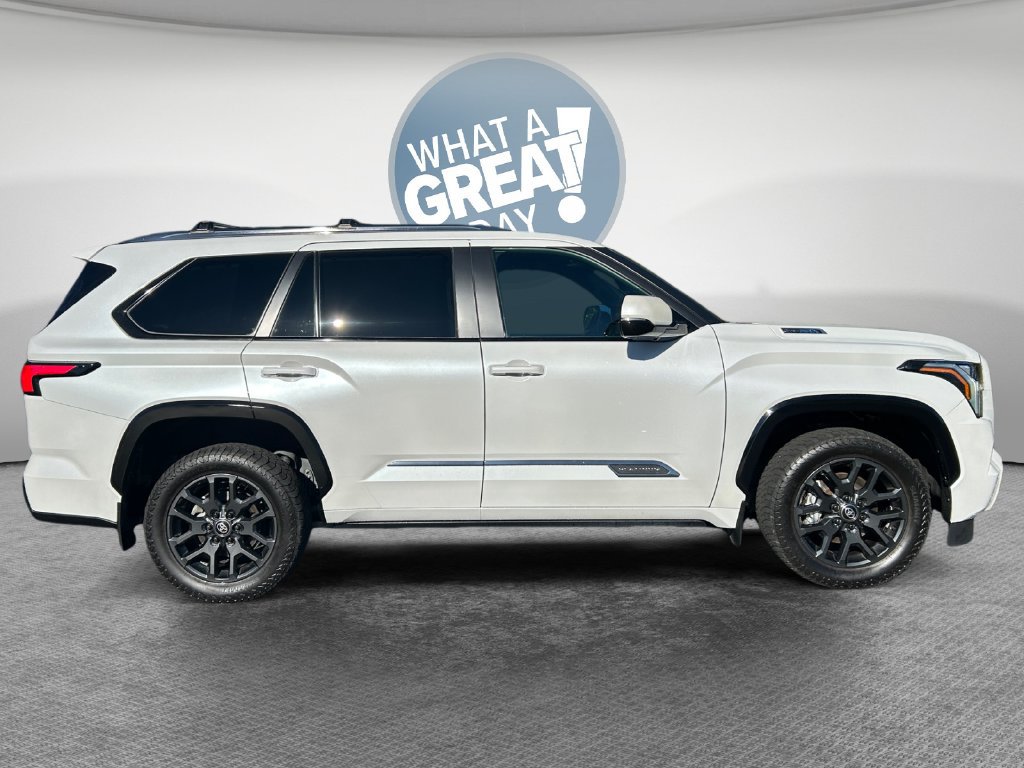 Used 2025 Toyota Sequoia Platinum AWD/4WD image 2