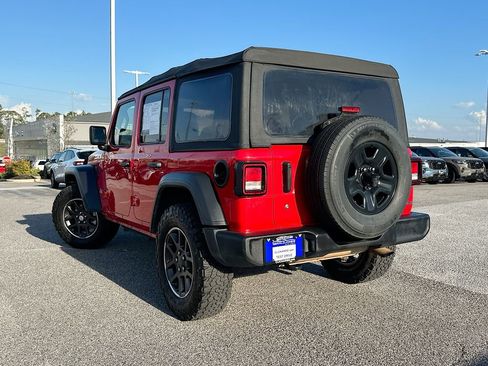 Used 2018 Jeep Wrangler Unlimited Sport image 6