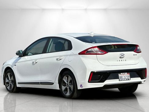 Used 2019 Hyundai Ioniq Electric FWD image 5