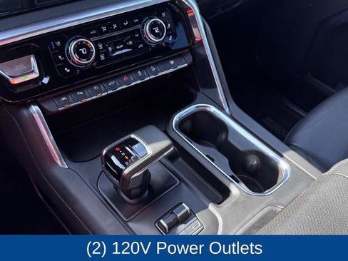 Used 2023 GMC Sierra 1500 Denali AWD/4WD image 18