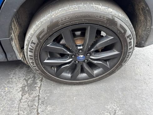 Used 2017 Ford Escape SE w/ SE Sport Appearance Package AWD/4WD image 20