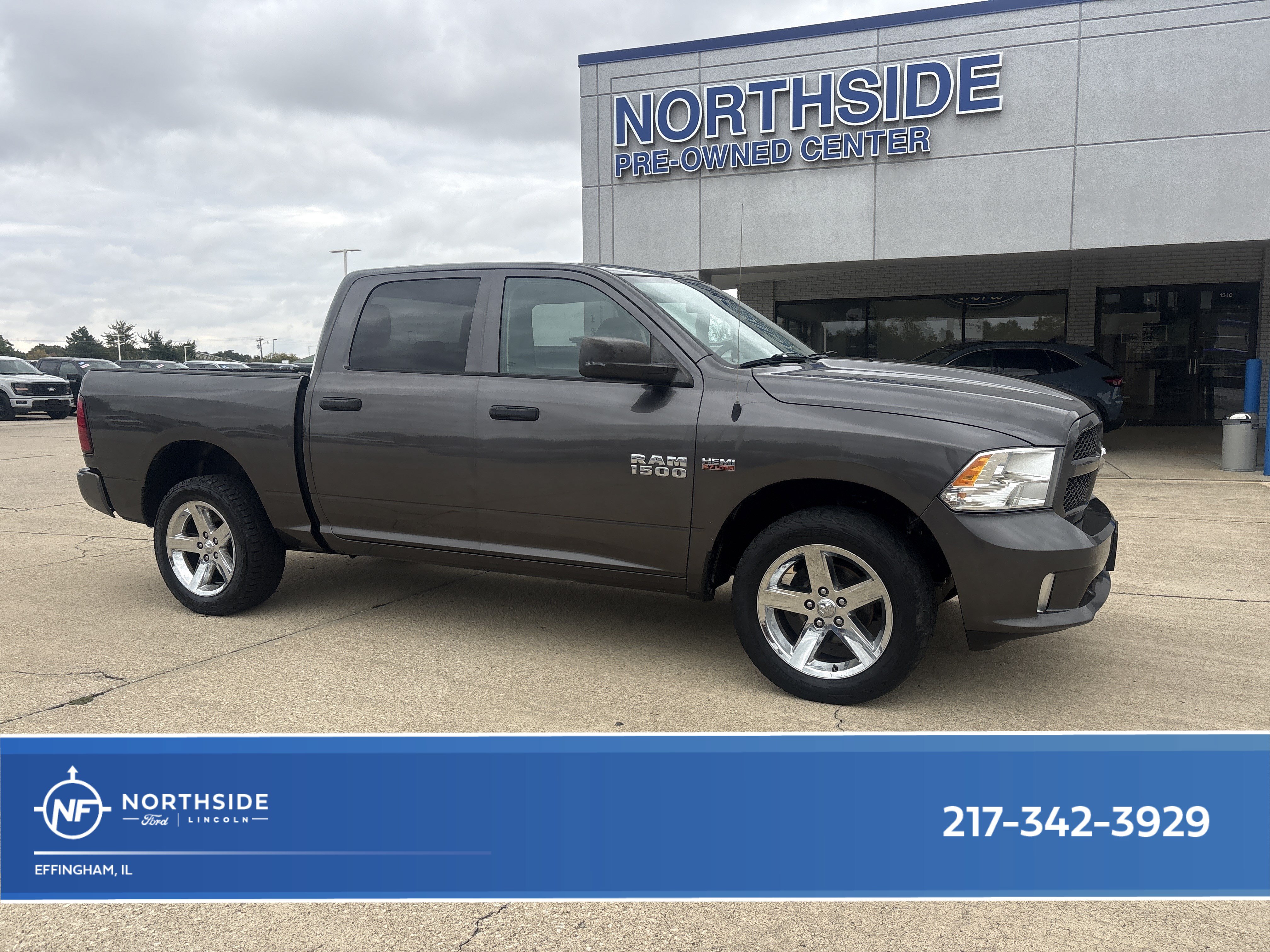 Used 2014 RAM 1500 Express AWD/4WD image 1