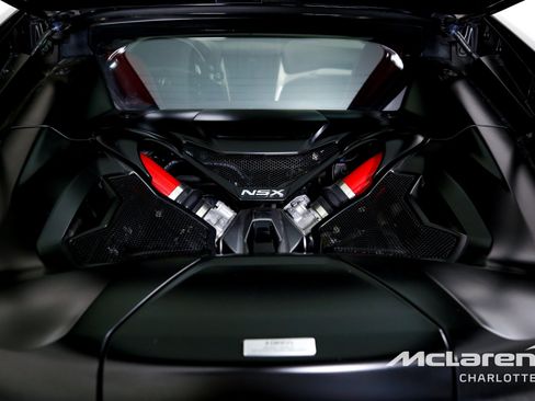 Used 2018 Acura NSX AWD/4WD image 23