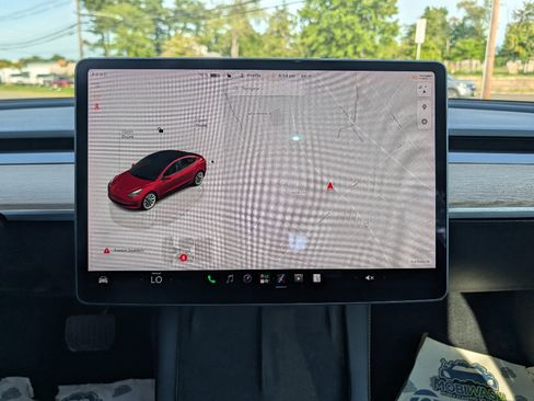 Used 2022 Tesla Model 3 Long Range AWD/4WD image 27