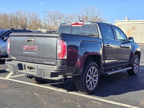Used 2021 GMC Canyon Denali image 7