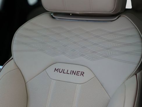 New 2026 Bentley Bentayga Extended Wheelbase AWD/4WD image 10