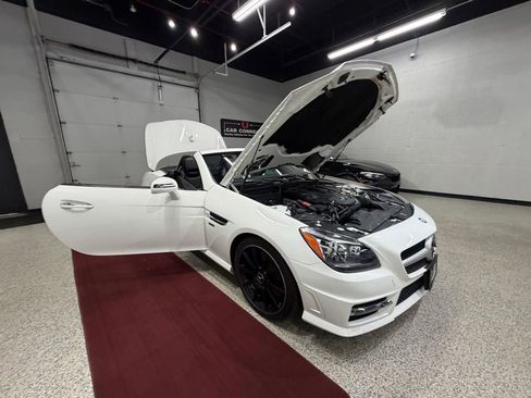 Used 2014 Mercedes-Benz SLK 250 image 34