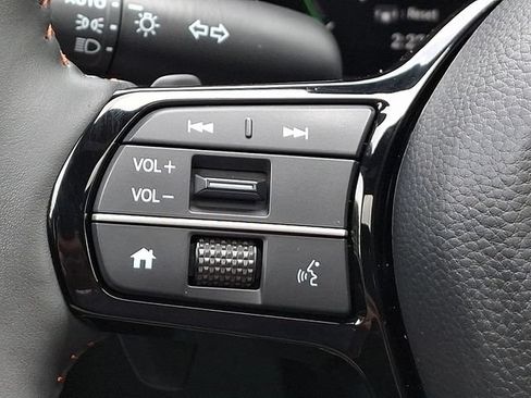 Used 2024 Honda CR-V Sport Touring image 27
