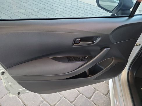 Used 2023 Toyota Corolla LE w/ LE Convenience Package image 10