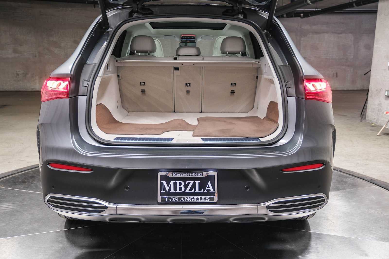 Certified 2023 Mercedes-Benz EQE 350+ SUV image 33
