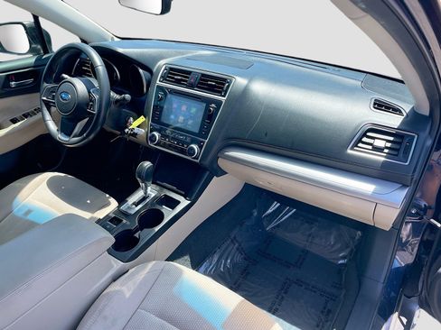 Used 2018 Subaru Outback 2.5i Premium AWD/4WD image 13