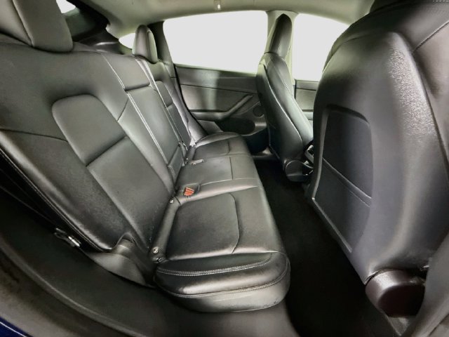 Used 2022 Tesla Model Y Long Range AWD/4WD image 27