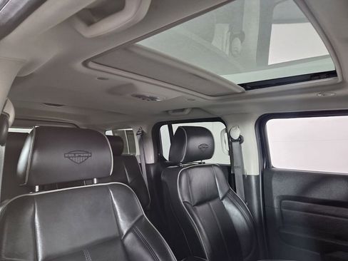 Used 2010 HUMMER H3 Alpha image 34