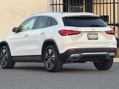 Certified 2025 Mercedes-Benz GLA 250 image 6